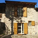 בית נופש Serenity Cottage Feriolo באוונו