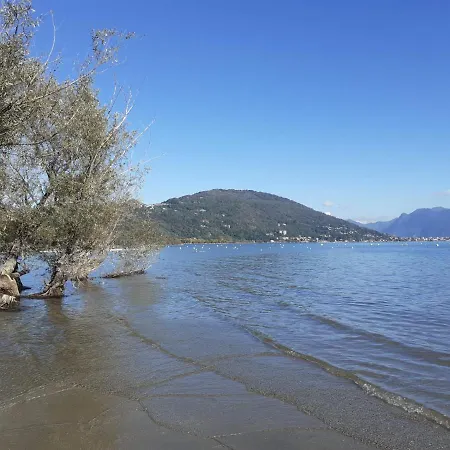 Serenity Cottage Feriolo בית נופש באוונו